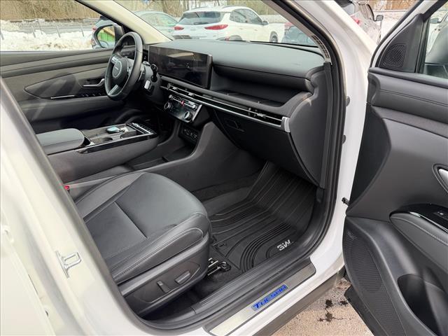 2025 Hyundai Tucson Limited - Photo 9