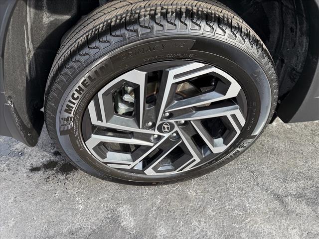 2025 Hyundai Tucson Limited - Photo 30
