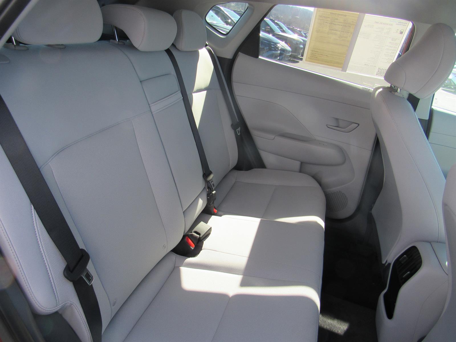 2024 Hyundai Kona SEL - Photo 12