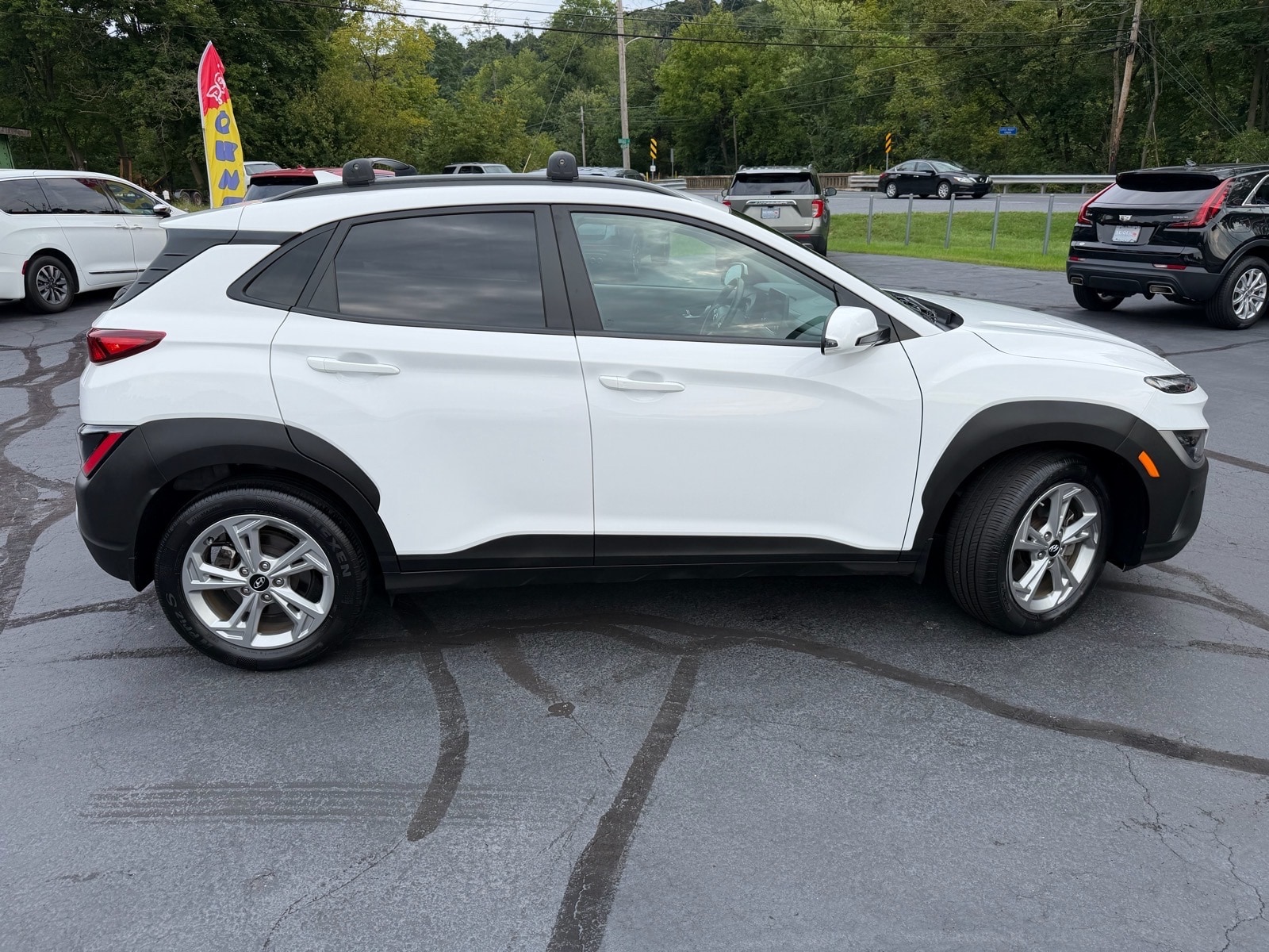 2023 Hyundai Kona SEL - Photo 6