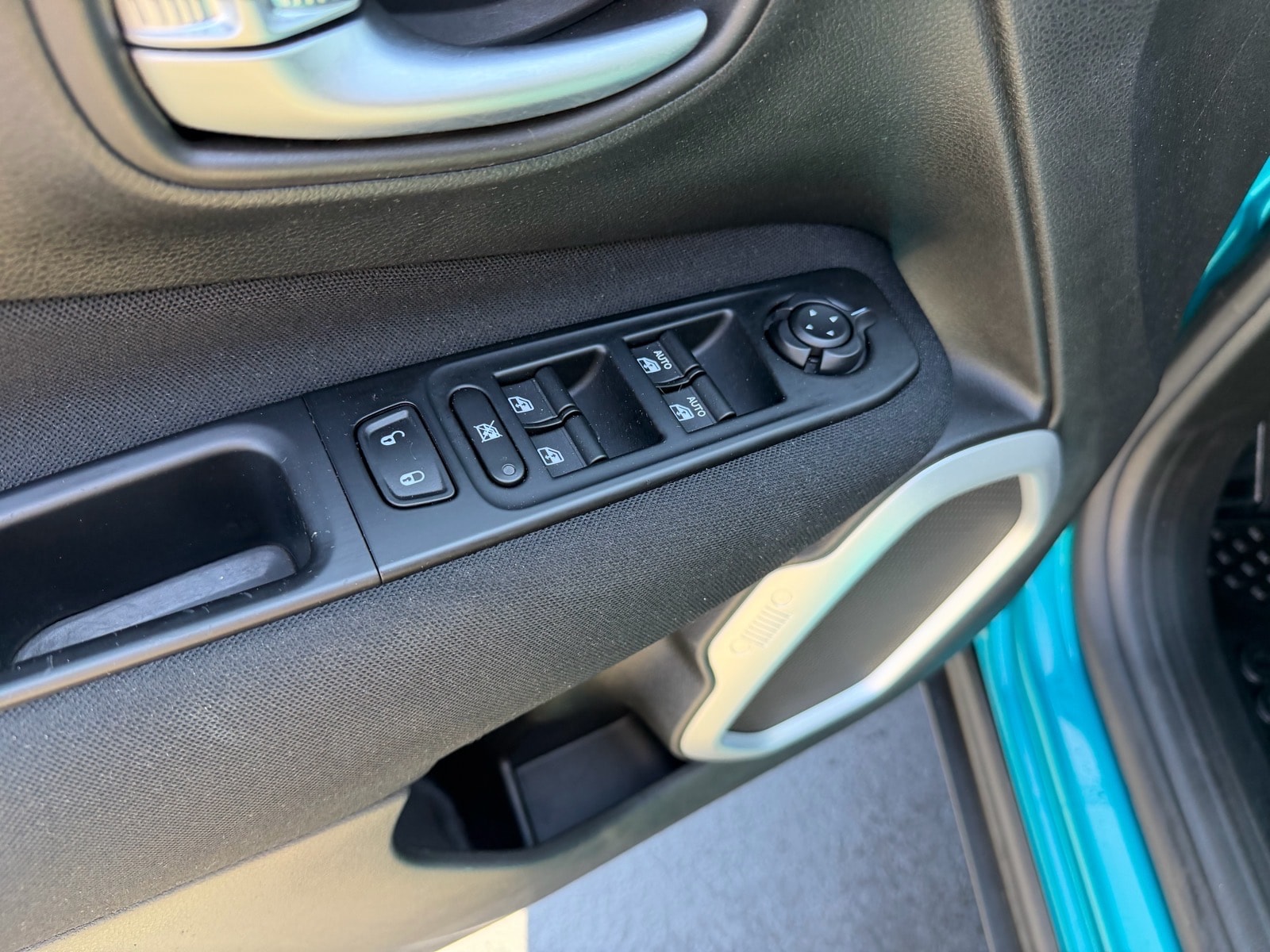 2020 Jeep Renegade Latitude - Photo 18