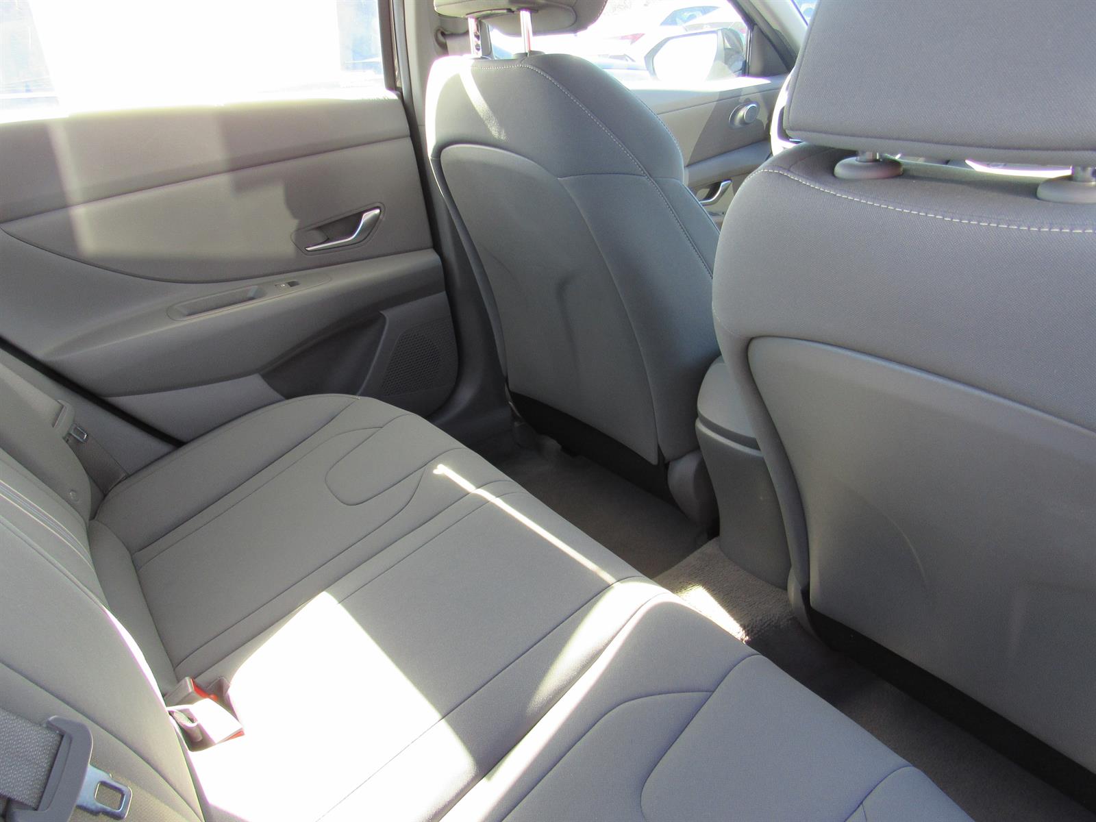 2023 Hyundai Elantra SEL - Photo 12