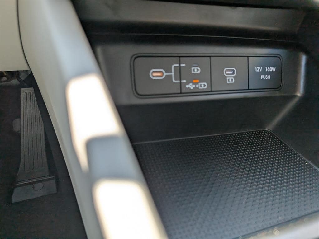 2025 Hyundai Tucson SE - Photo 15