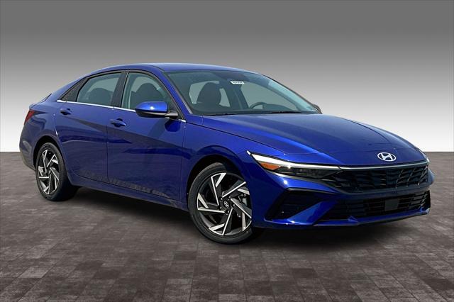 2025 Hyundai Elantra SEL Convenience photo 2