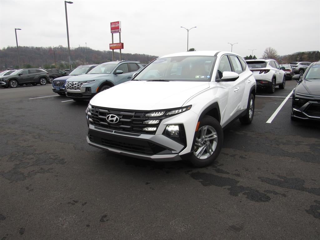 Certified 2025 Hyundai Tucson SE SUV