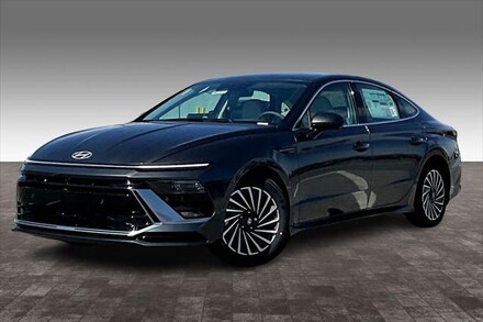 2025 Hyundai Sonata Hybrid Limited Sedan