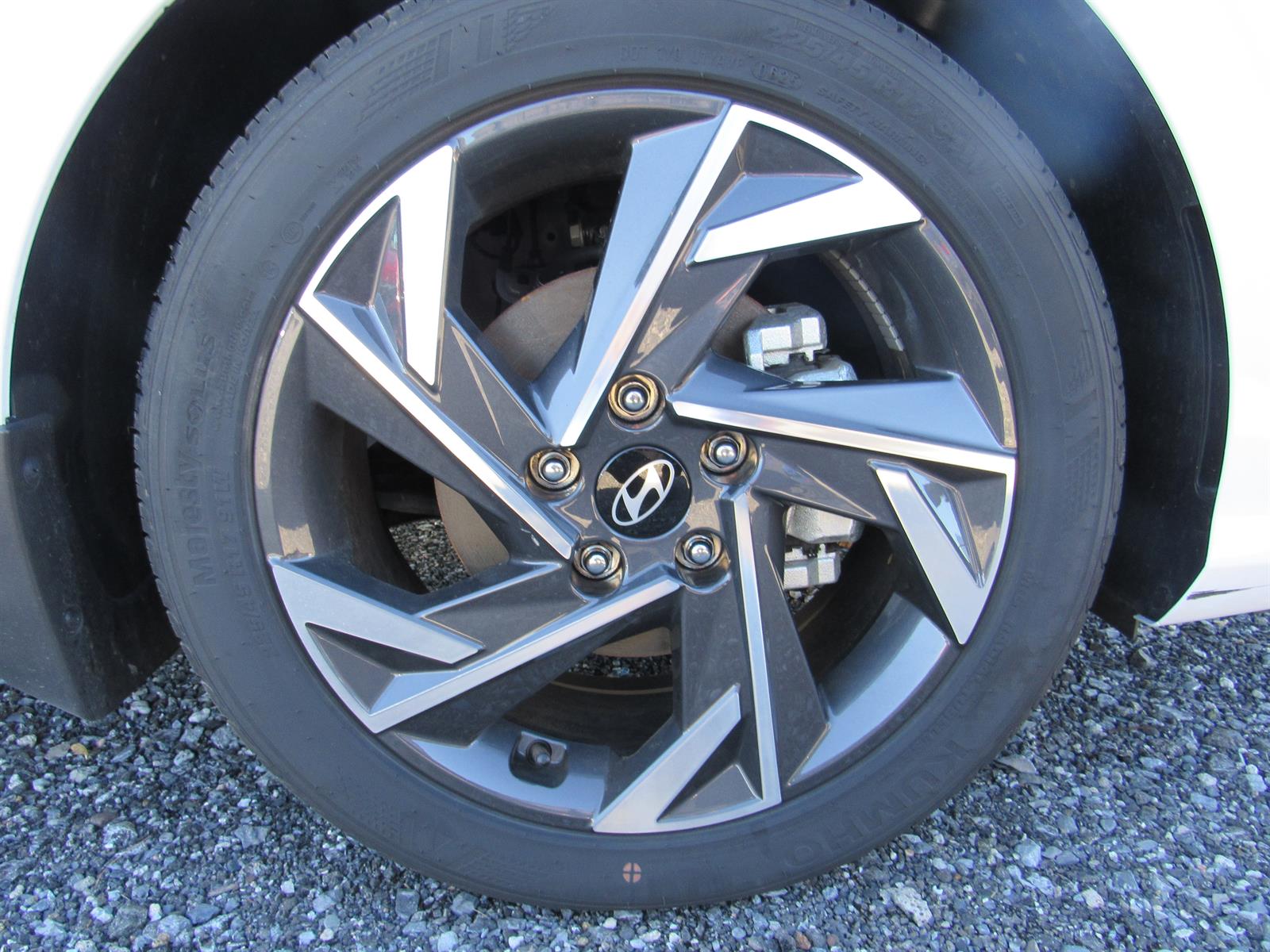 2025 Hyundai Elantra SEL - Photo 23