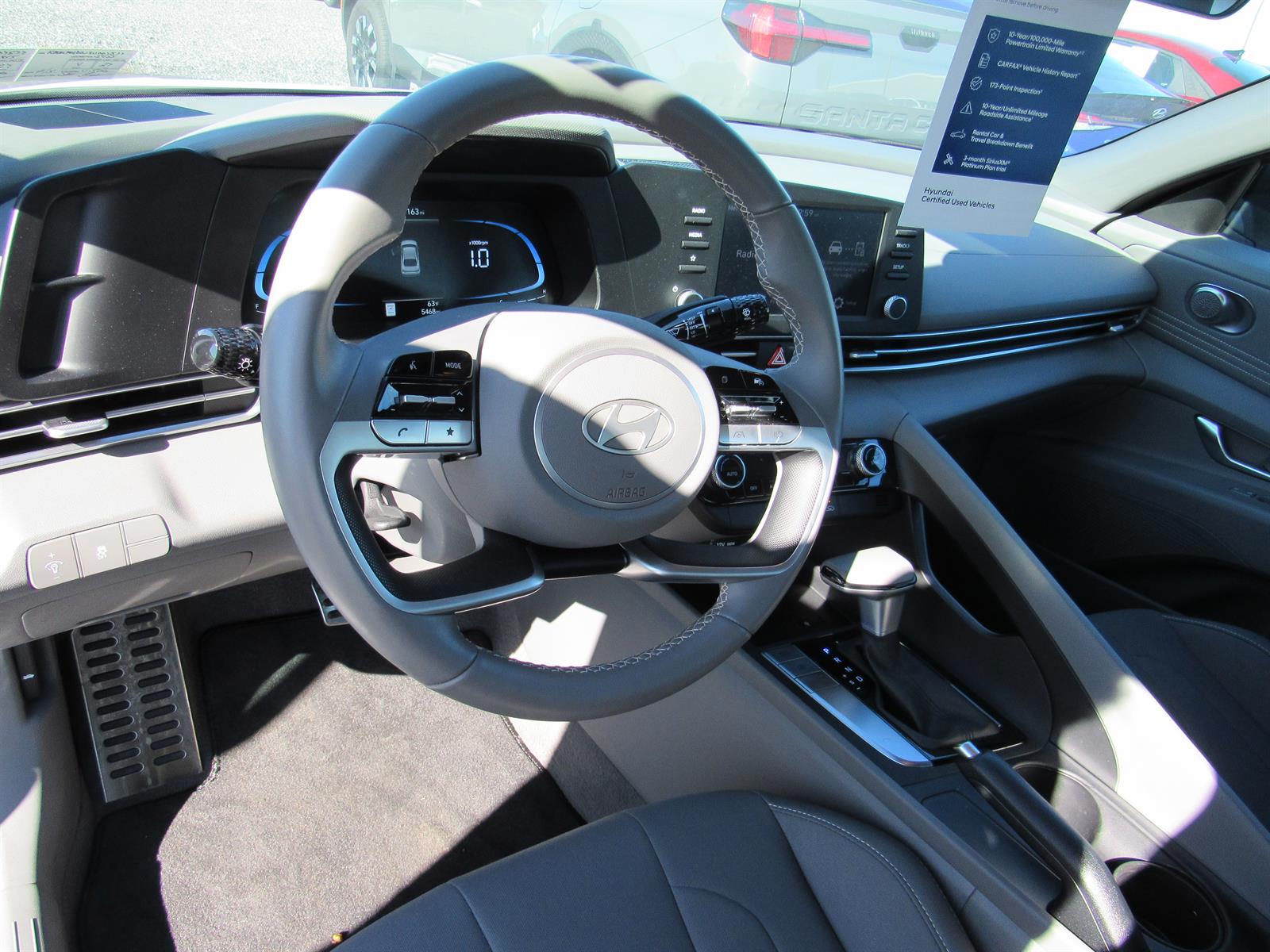 2025 Hyundai Elantra SEL - Photo 11