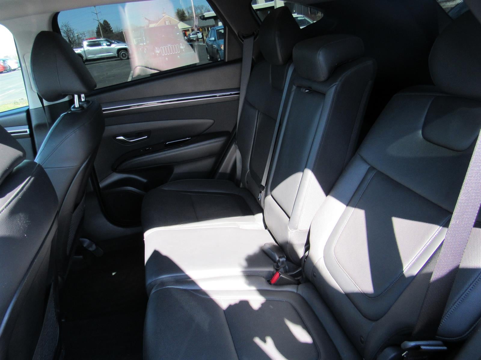 2022 Hyundai Tucson Limited - Photo 17