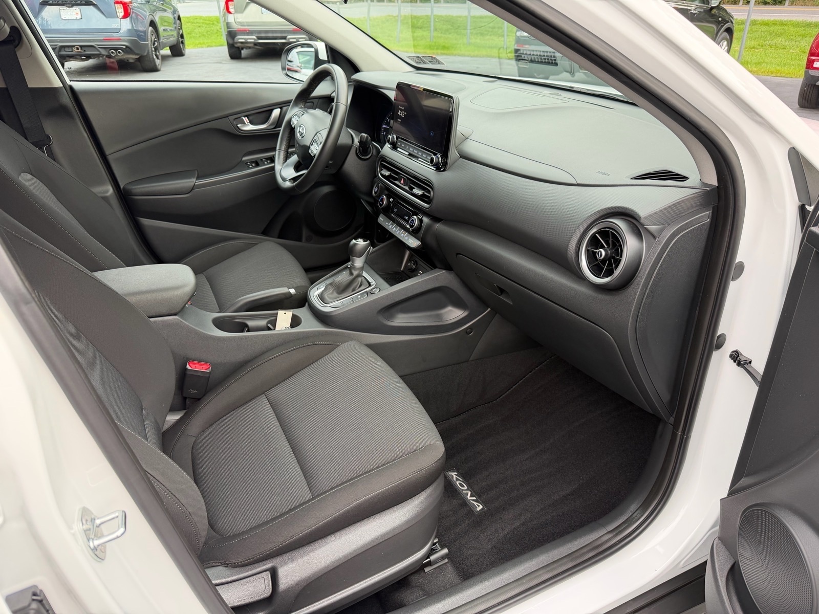 2023 Hyundai Kona SEL - Photo 9