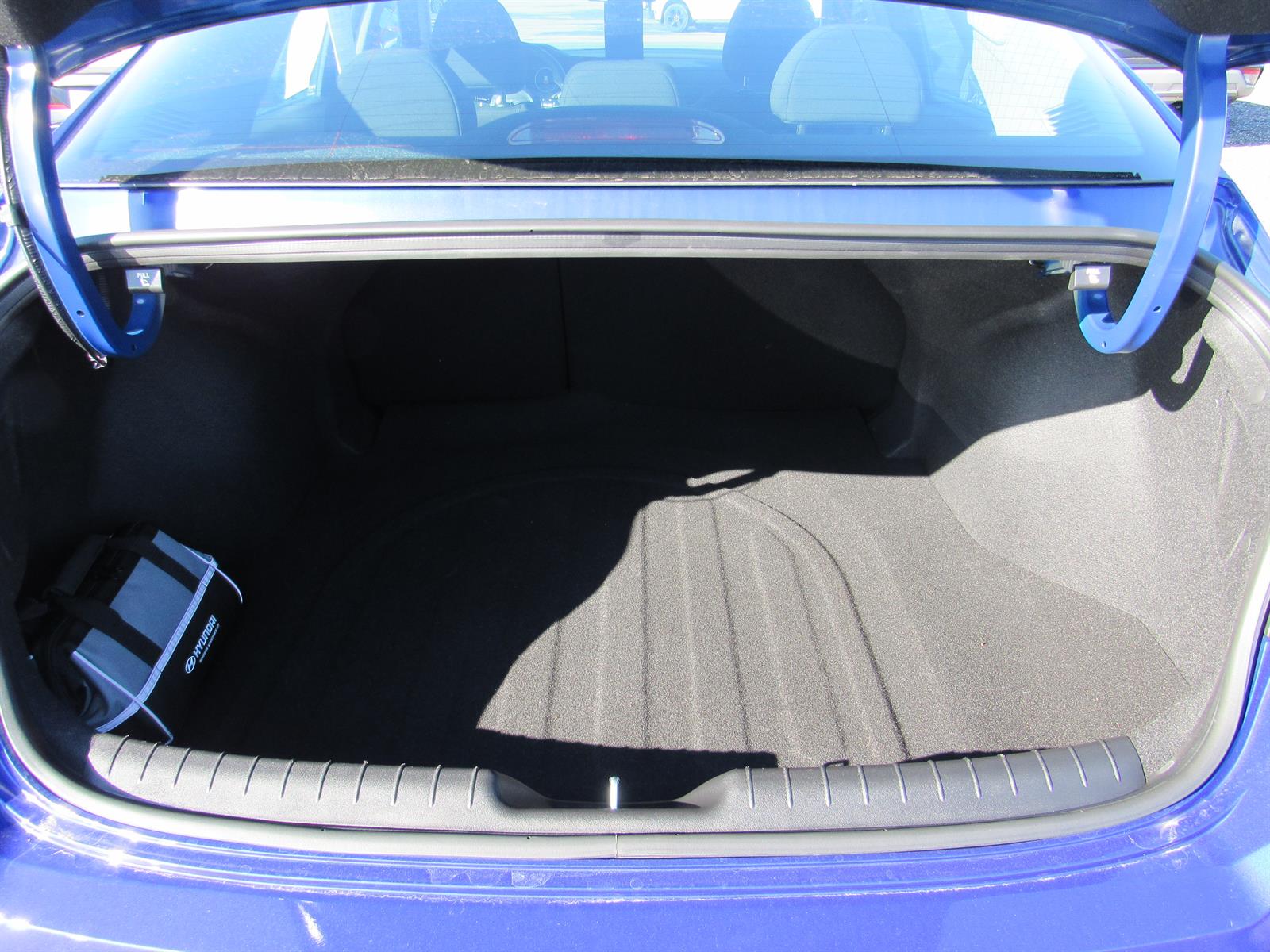 2025 Hyundai Elantra SEL - Photo 9