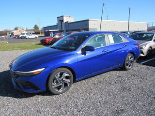 2025 Hyundai Elantra SEL Convenience Sedan