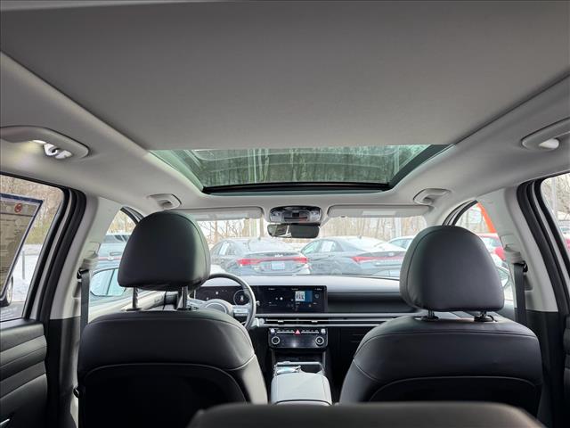 2025 Hyundai Tucson Limited - Photo 13