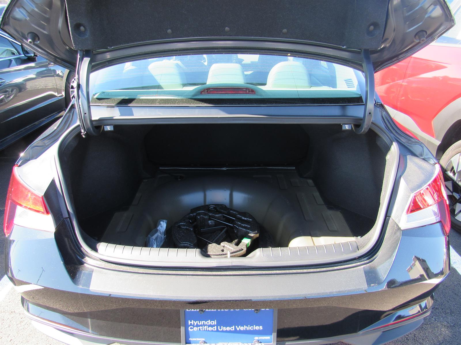 2023 Hyundai Elantra SEL - Photo 6