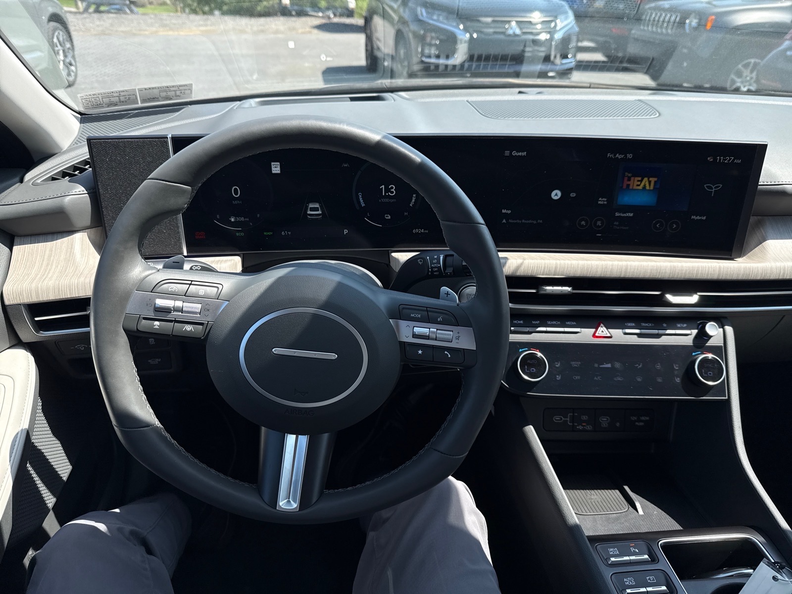 2025 Hyundai Sonata Hybrid Limited - Photo 10