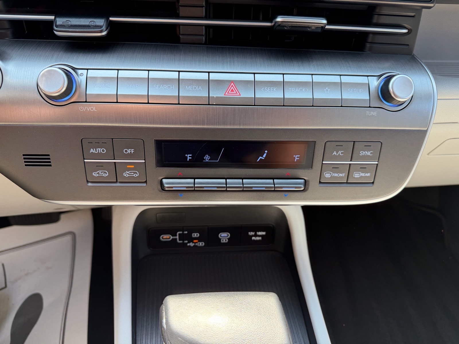 2024 Hyundai Kona SEL - Photo 22