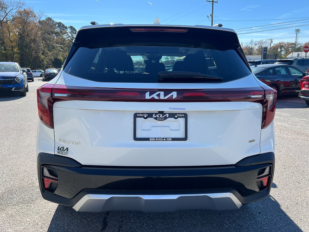 Used 2024 Kia Seltos EX SUV