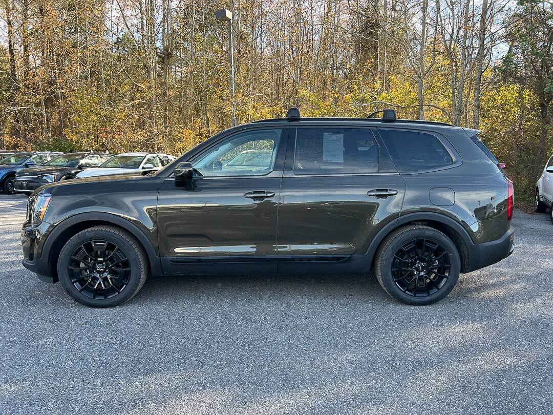 2022 Kia Telluride SX photo 2
