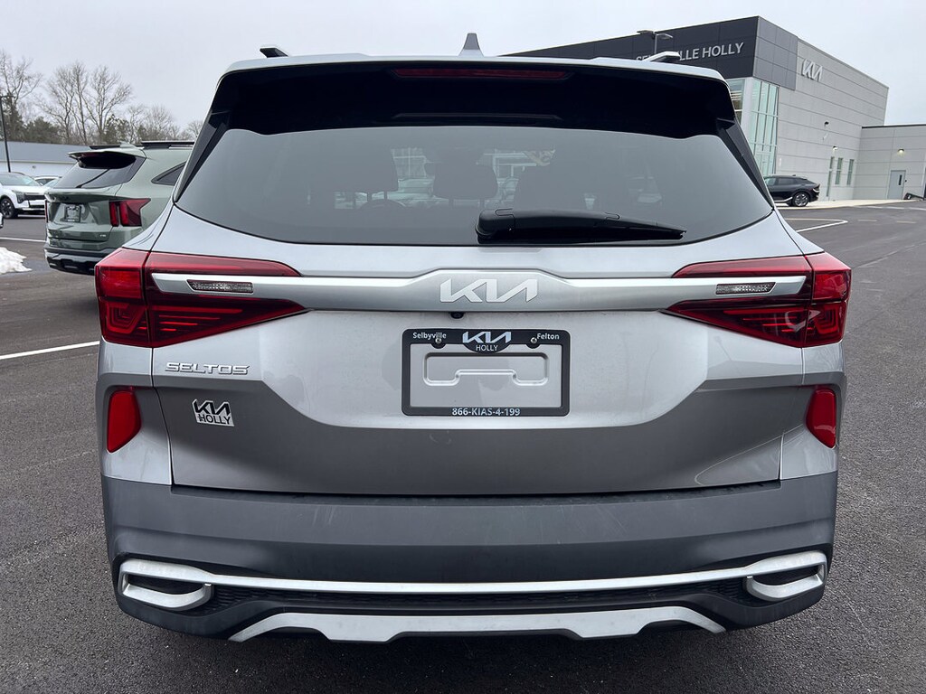 Used 2022 Kia Seltos EX SUV