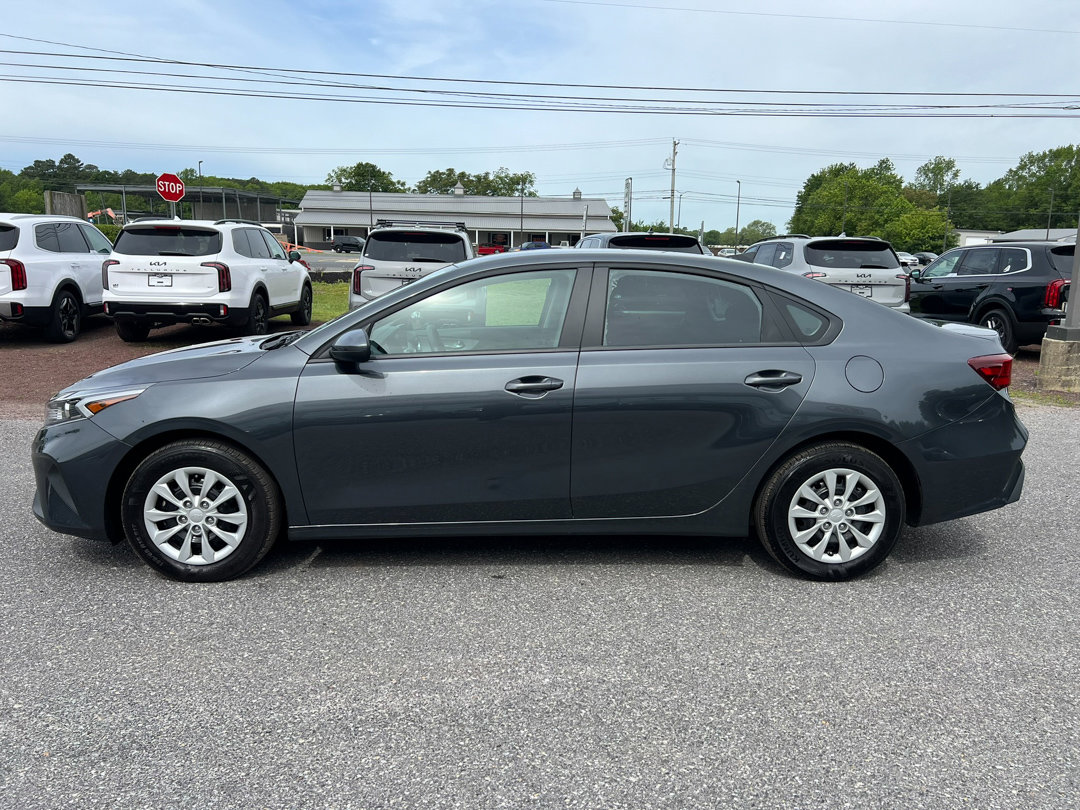 Used 2024 Kia Forte LX with VIN 3KPF24AD0RE811816 for sale in Selbyville, DE