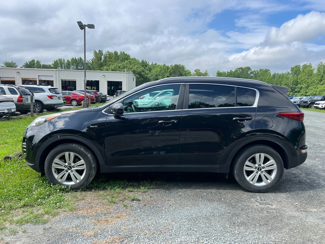 Used 2019 Kia Sportage LX with VIN KNDPMCACXK7495623 for sale in Selbyville, DE