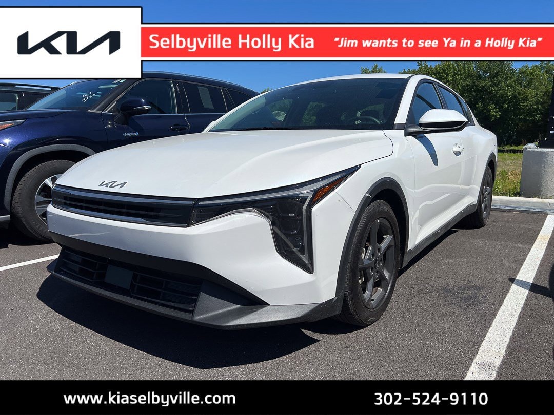 2025 Kia K4 LXS AT's photo