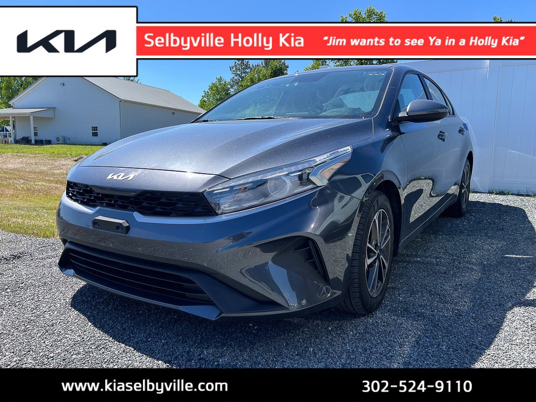 2023 Kia Forte LXS AT's photo