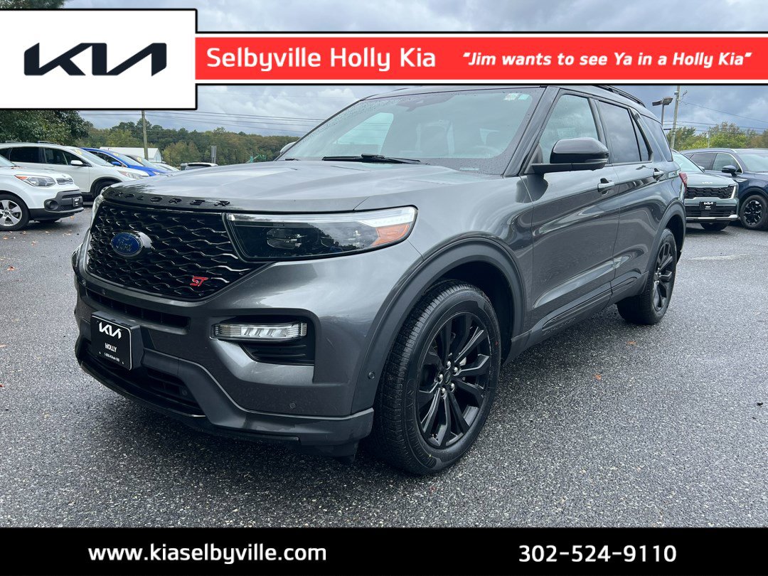 2020 Ford Explorer ST's photo