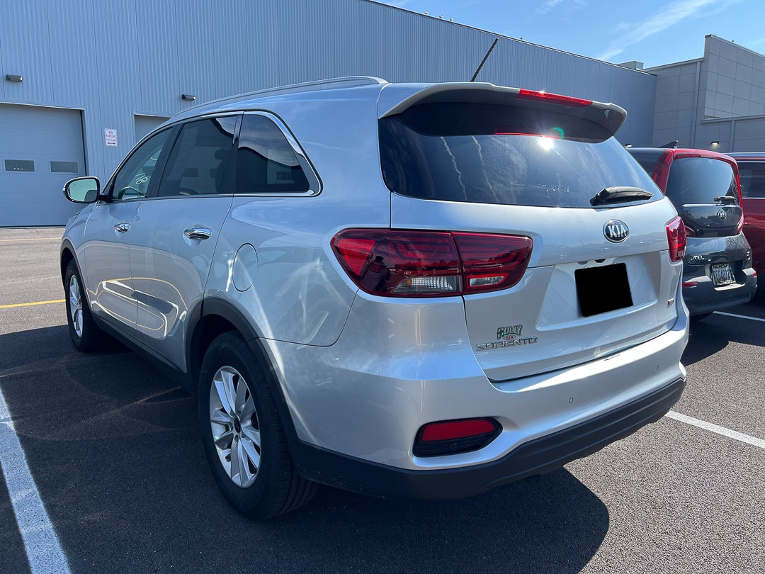 Used 2020 Kia Sorento LX with VIN 5XYPG4A39LG632097 for sale in Felton, DE