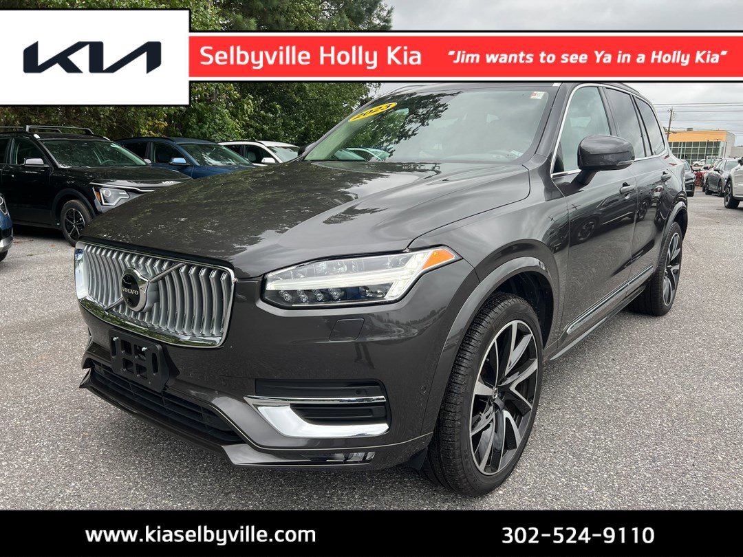 2023 Volvo XC90 Plus's photo