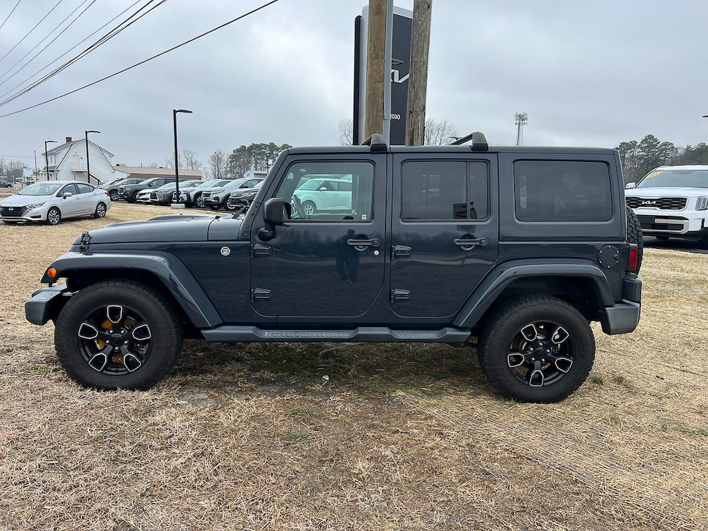Used 2018 Jeep Wrangler JK Unlimited Sahara 4x4 SUV