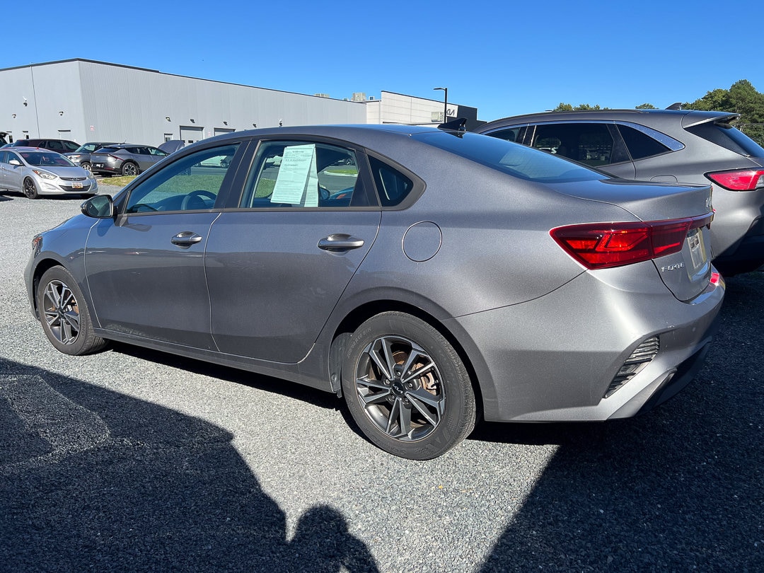 Used 2023 Kia Forte LXS with VIN 3KPF24AD9PE530126 for sale in Selbyville, DE