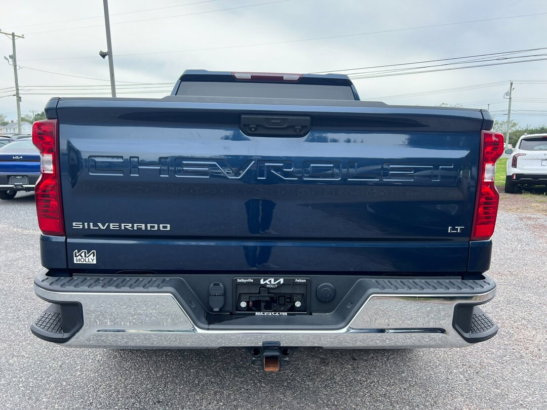 2022 Chevrolet Silverado 1500 LT photo 4
