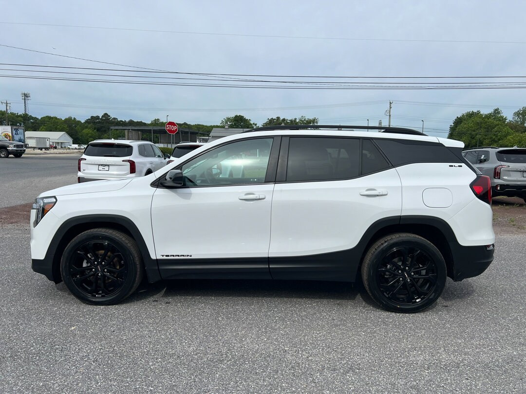 Used 2022 GMC Terrain SLE with VIN 3GKALMEV9NL297033 for sale in Selbyville, DE