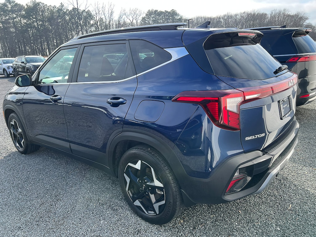 Used 2024 Kia Seltos EX SUV