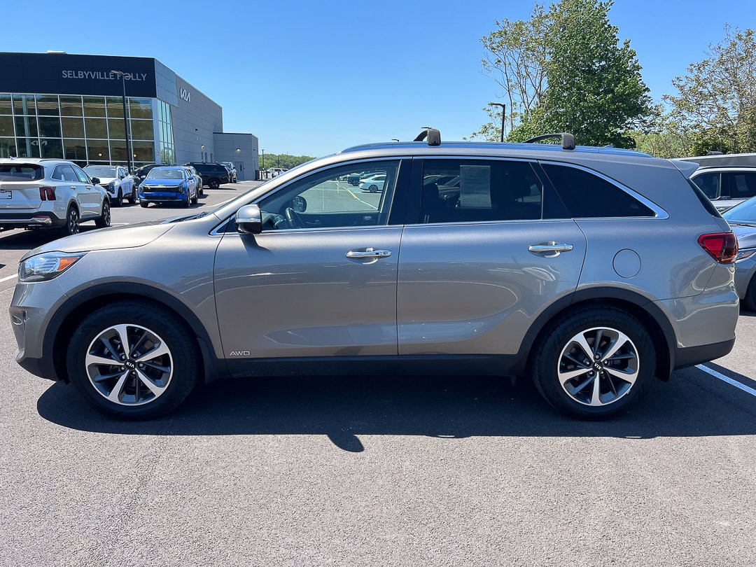 Used 2019 Kia Sorento EX with VIN 5XYPHDA58KG551976 for sale in Selbyville, DE