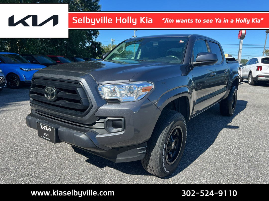 2022 Toyota Tacoma SR's photo
