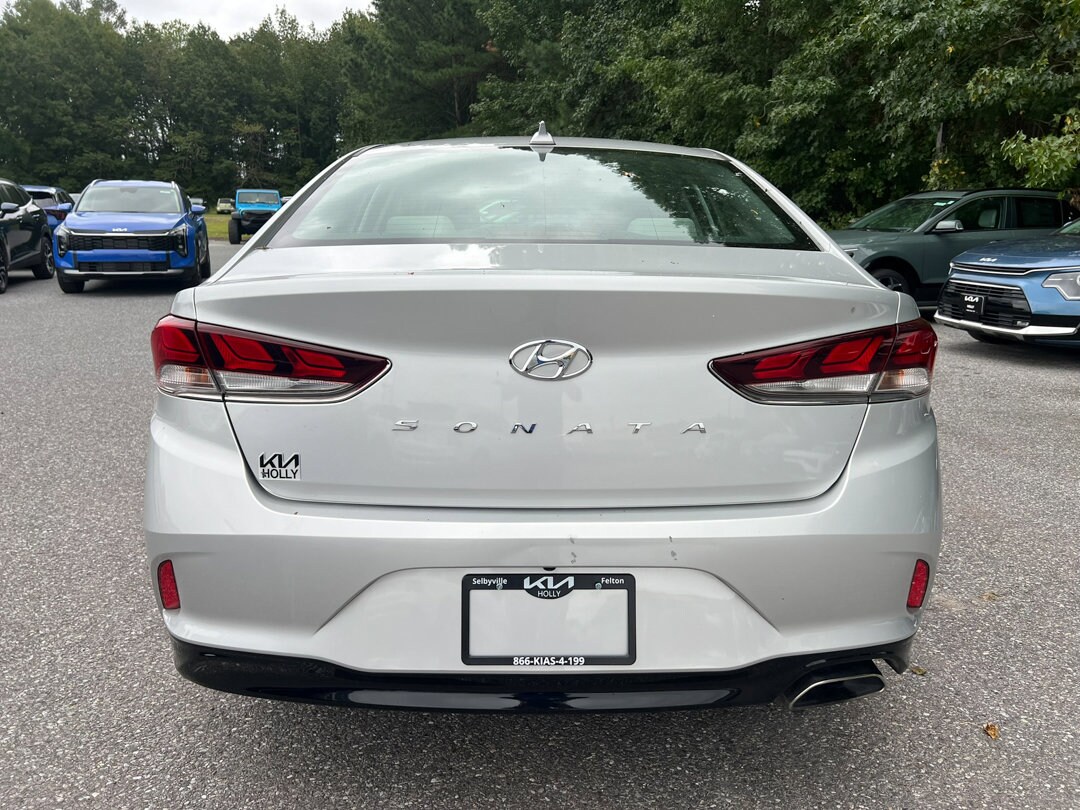 2018 Hyundai Sonata SEL photo 3