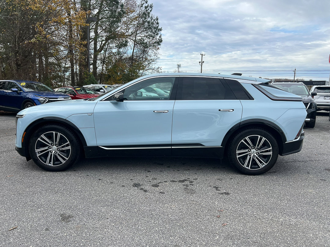 Used 2024 Cadillac LYRIQ Luxury 3 with VIN 1GYKPSRK4RZ121668 for sale in Selbyville, DE
