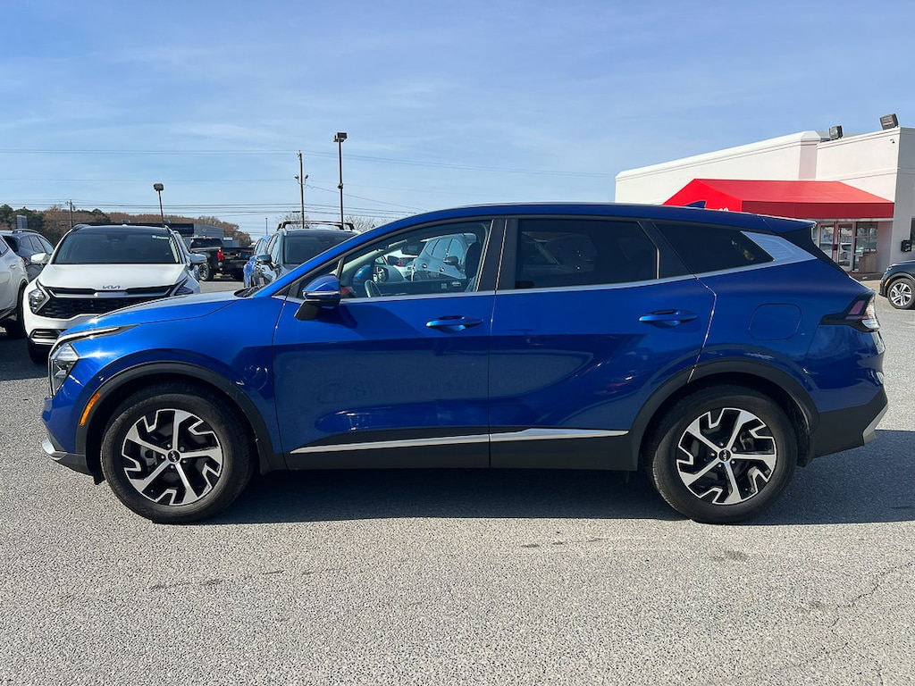 Used 2023 Kia Sportage EX SUV