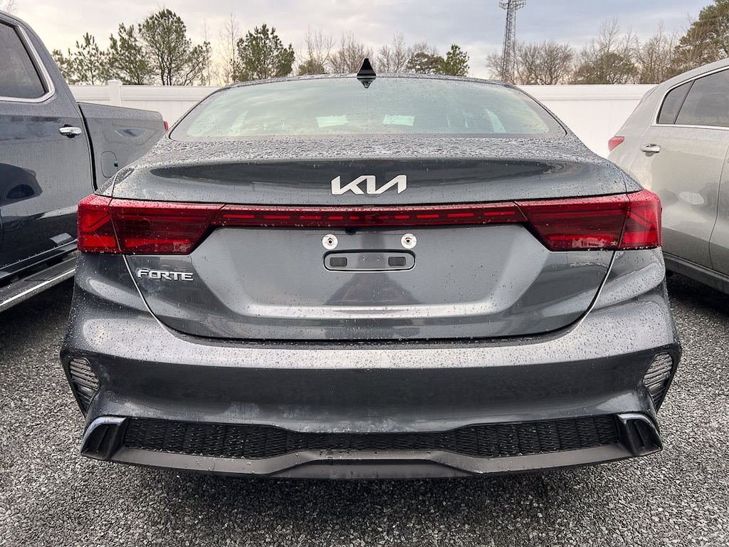 Used 2024 Kia Forte LXS Sedan