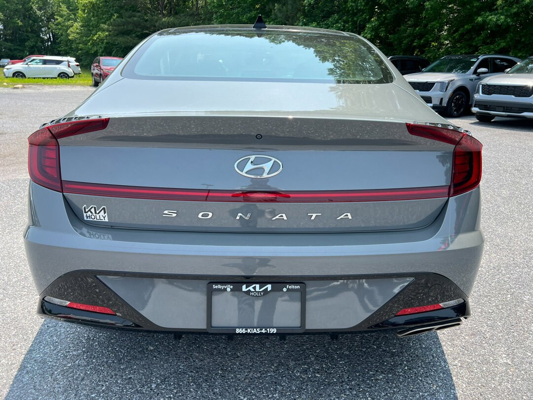 2022 Hyundai Sonata SEL photo 4
