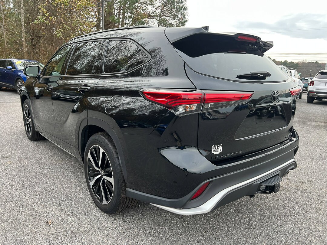 2022 Toyota Highlander XSE photo 2