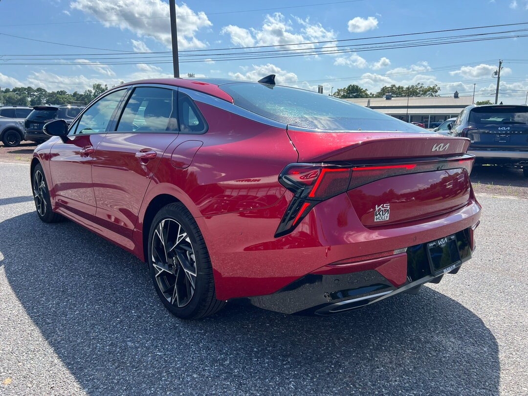 2025 Kia K5 GT-Line photo 3