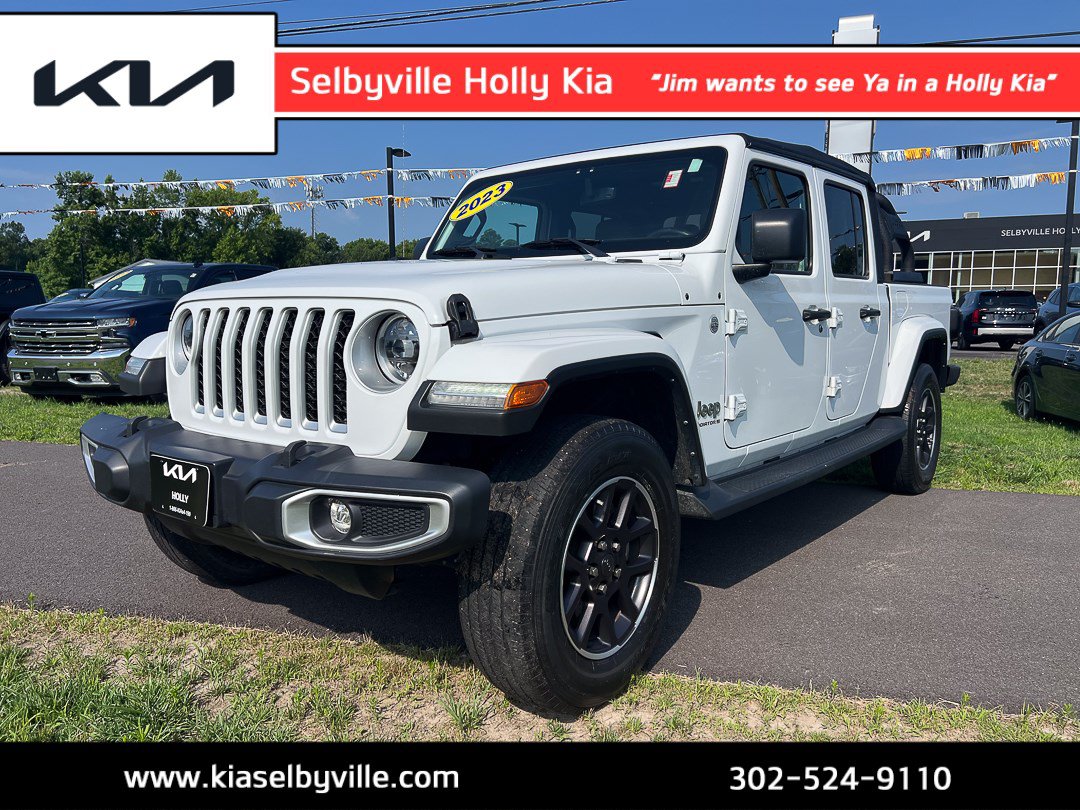 2023 Jeep Gladiator Overland's photo