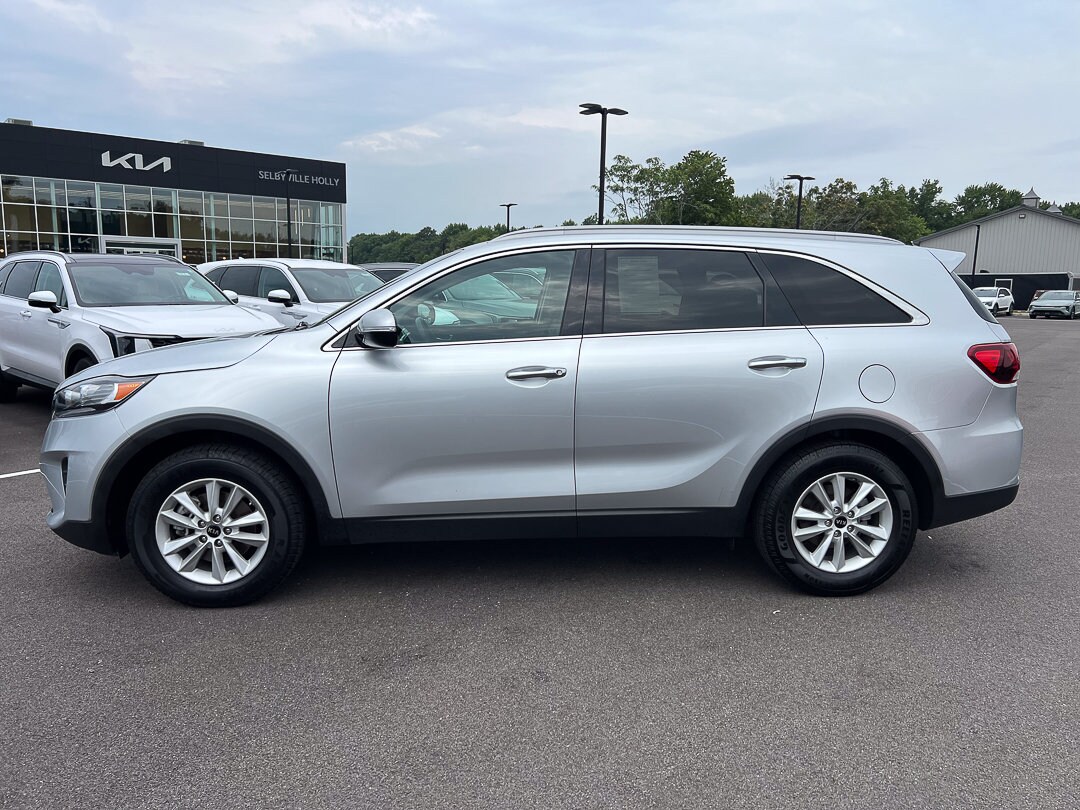 Used 2020 Kia Sorento LX with VIN 5XYPG4A39LG632097 for sale in Selbyville, DE