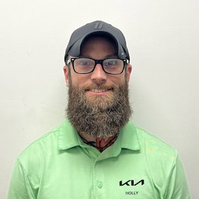 Staff member Kia Certified Service Advisor from ID_378ecf74bf77