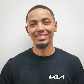 Staff member Kia Certified Service Technician from ID_378ecf74bf77