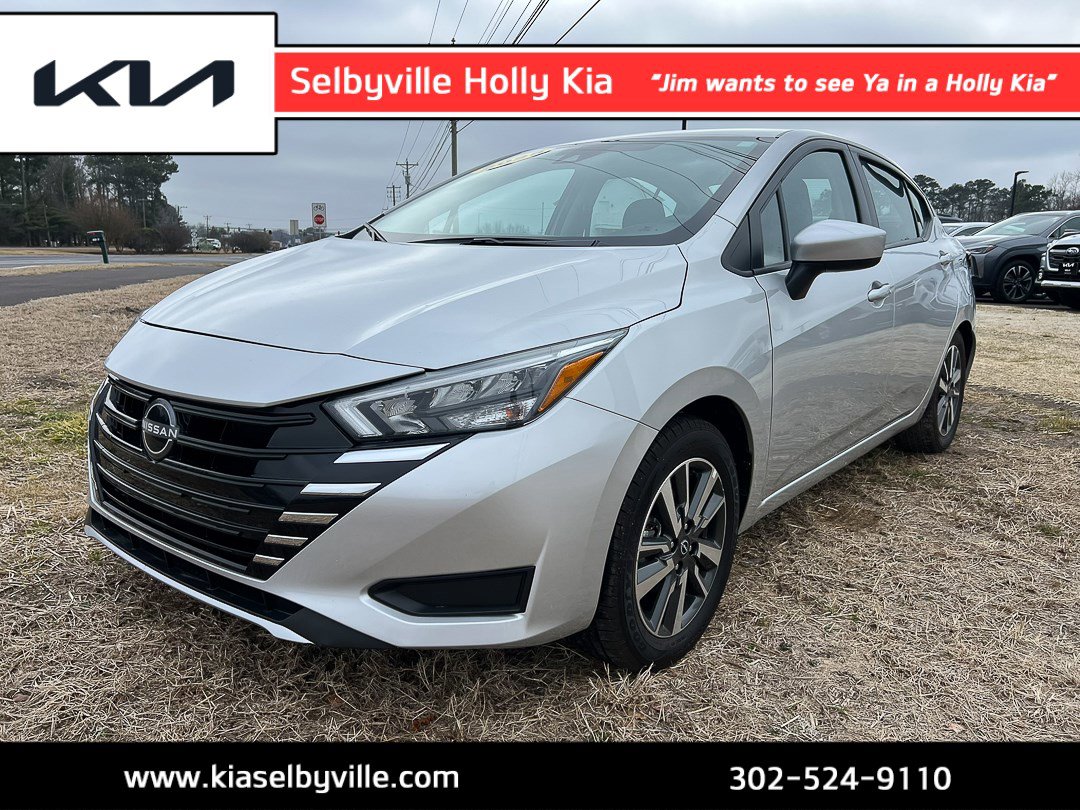 2025 Nissan Versa Sedan SV