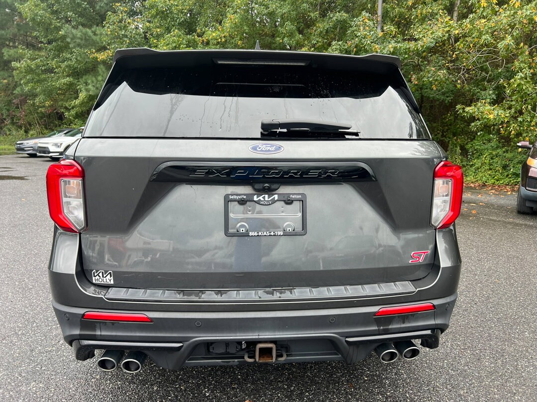 2020 Ford Explorer ST photo 3